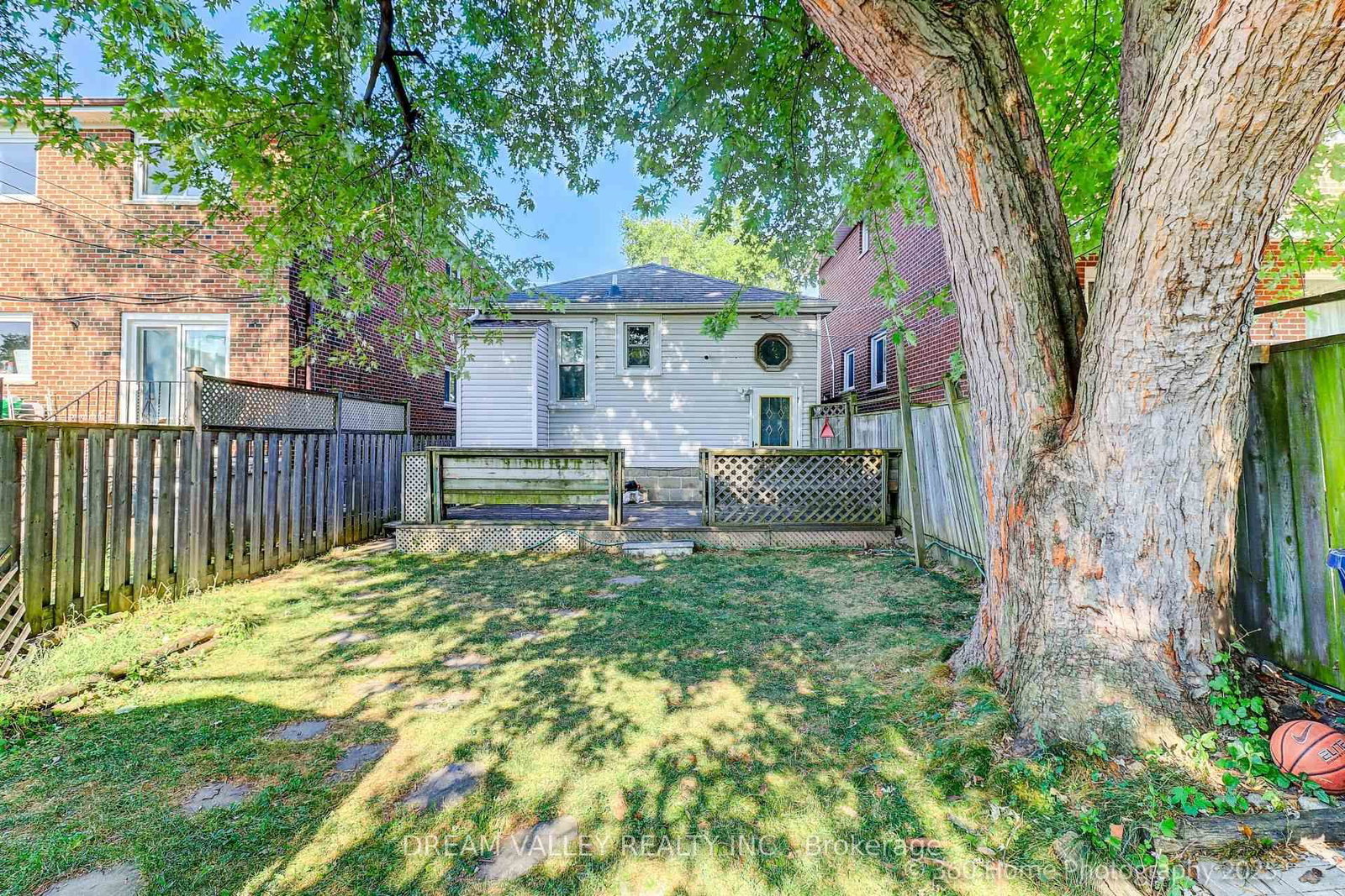 96 Laurel Avenue - Photo 24
