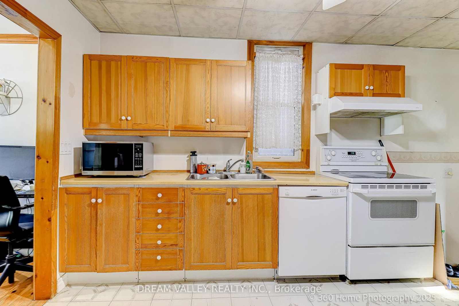 96 Laurel Avenue - Photo 9