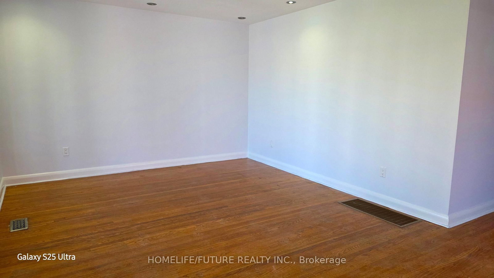 37 Miramar Crescent, Unit Upper - Photo 10