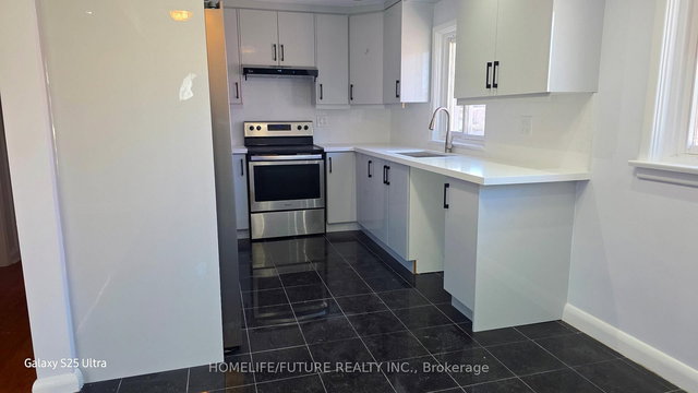 Upper - 37 Miramar Crescent