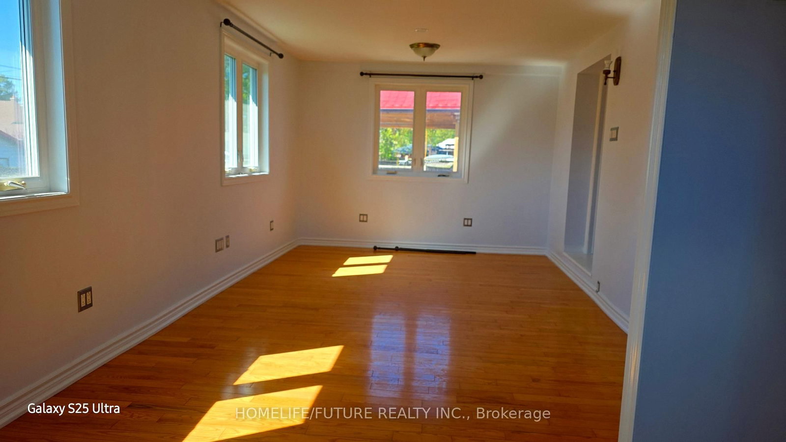37 Miramar Crescent, Unit Upper - Photo 6