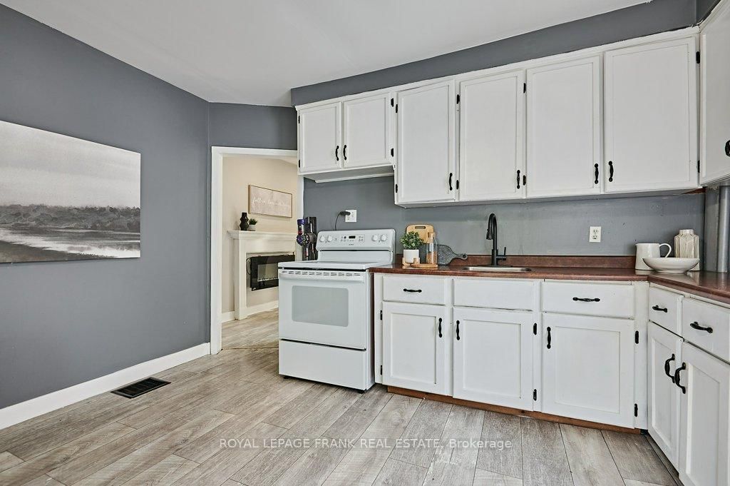 493 St. Lawrence Avenue - Photo 11