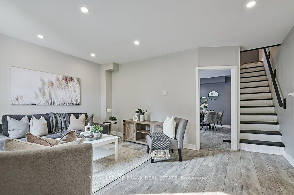 493 St. Lawrence Avenue - Photo 4
