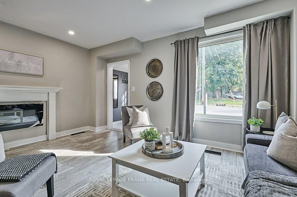 493 St. Lawrence Avenue - Photo 8