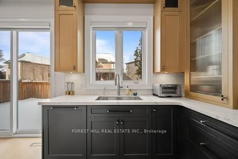 2540 St Clair Avenue E - Photo 15