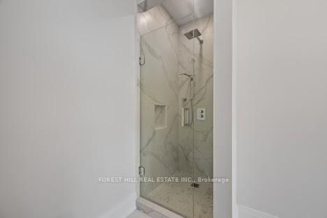 2540 St Clair Avenue E - Photo 41
