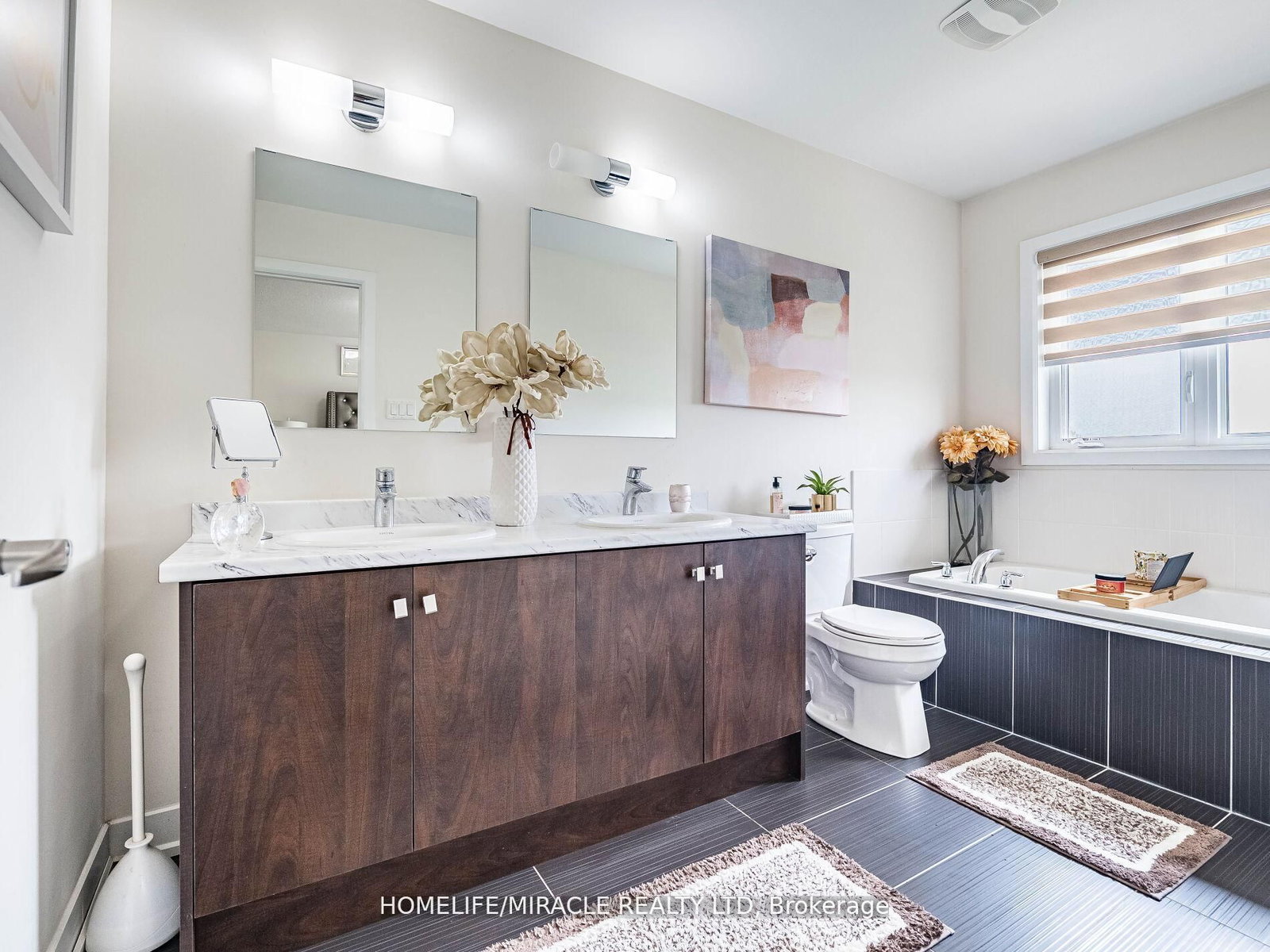28 Donald Fleming Way, Unit 147 - Photo 32