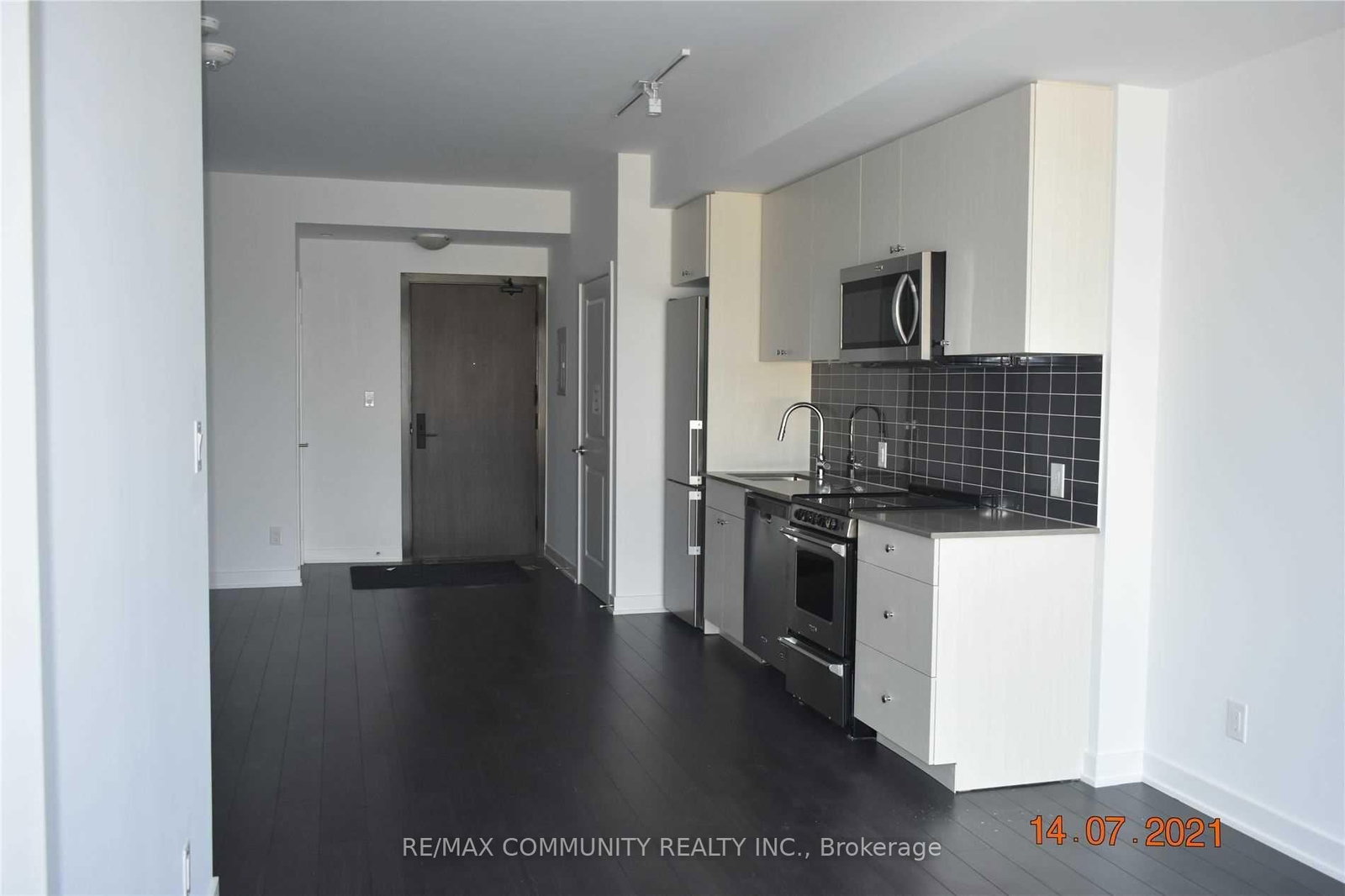 2799 Kingston Road, Unit 309 - Photo 5