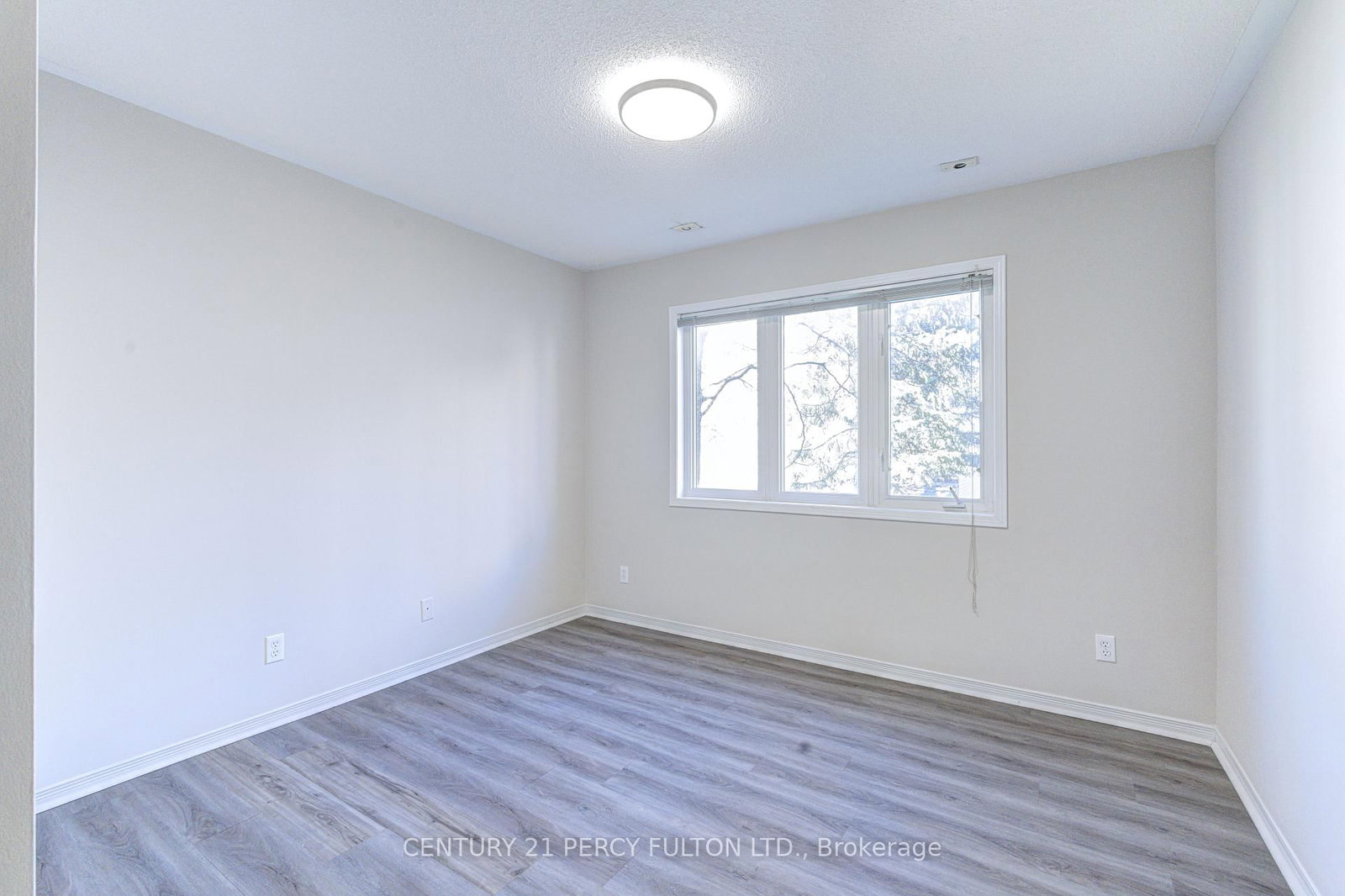 28 Rosebank Drive, Unit 907 - Photo 19