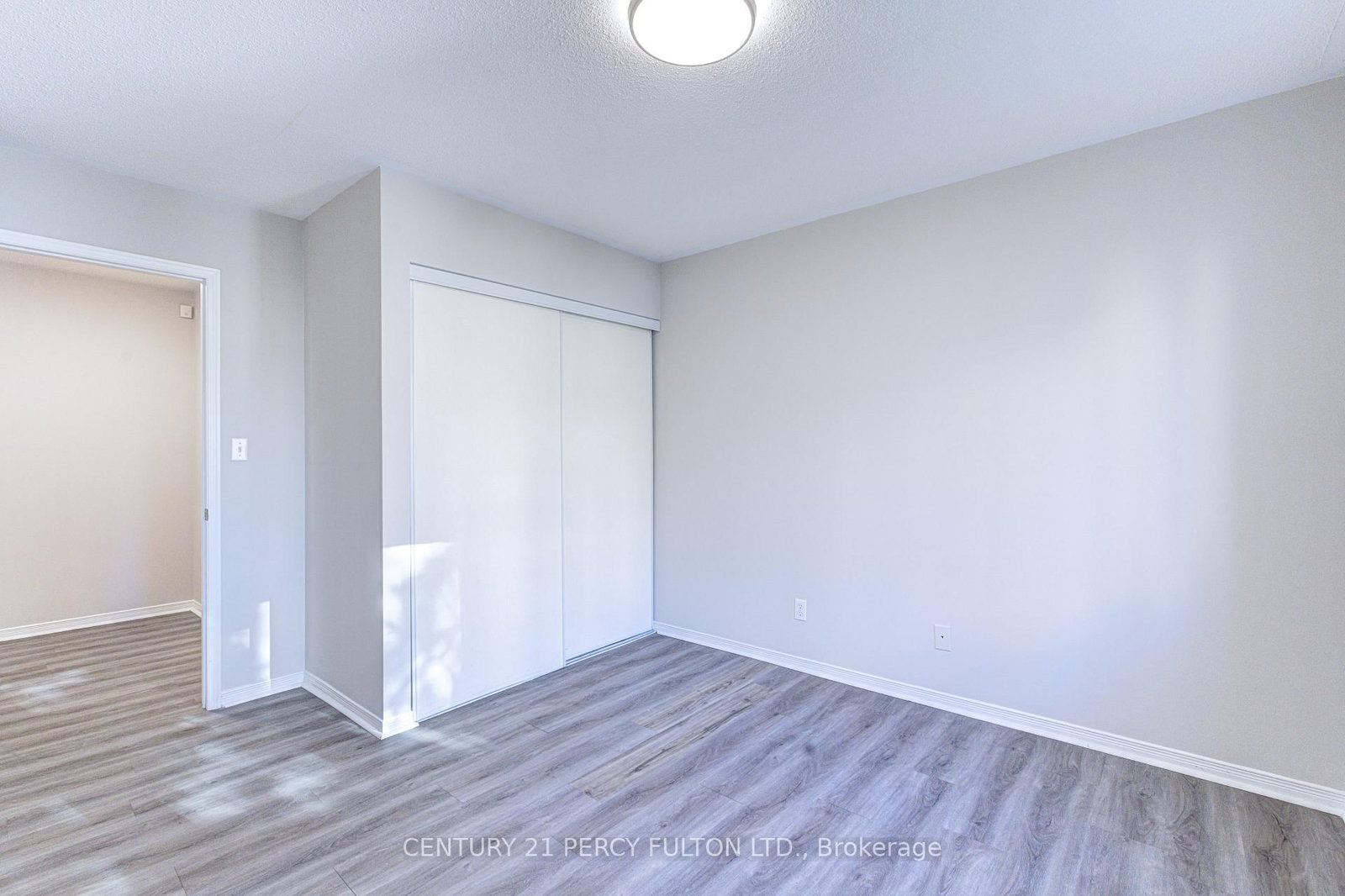 28 Rosebank Drive, Unit 907 - Photo 20
