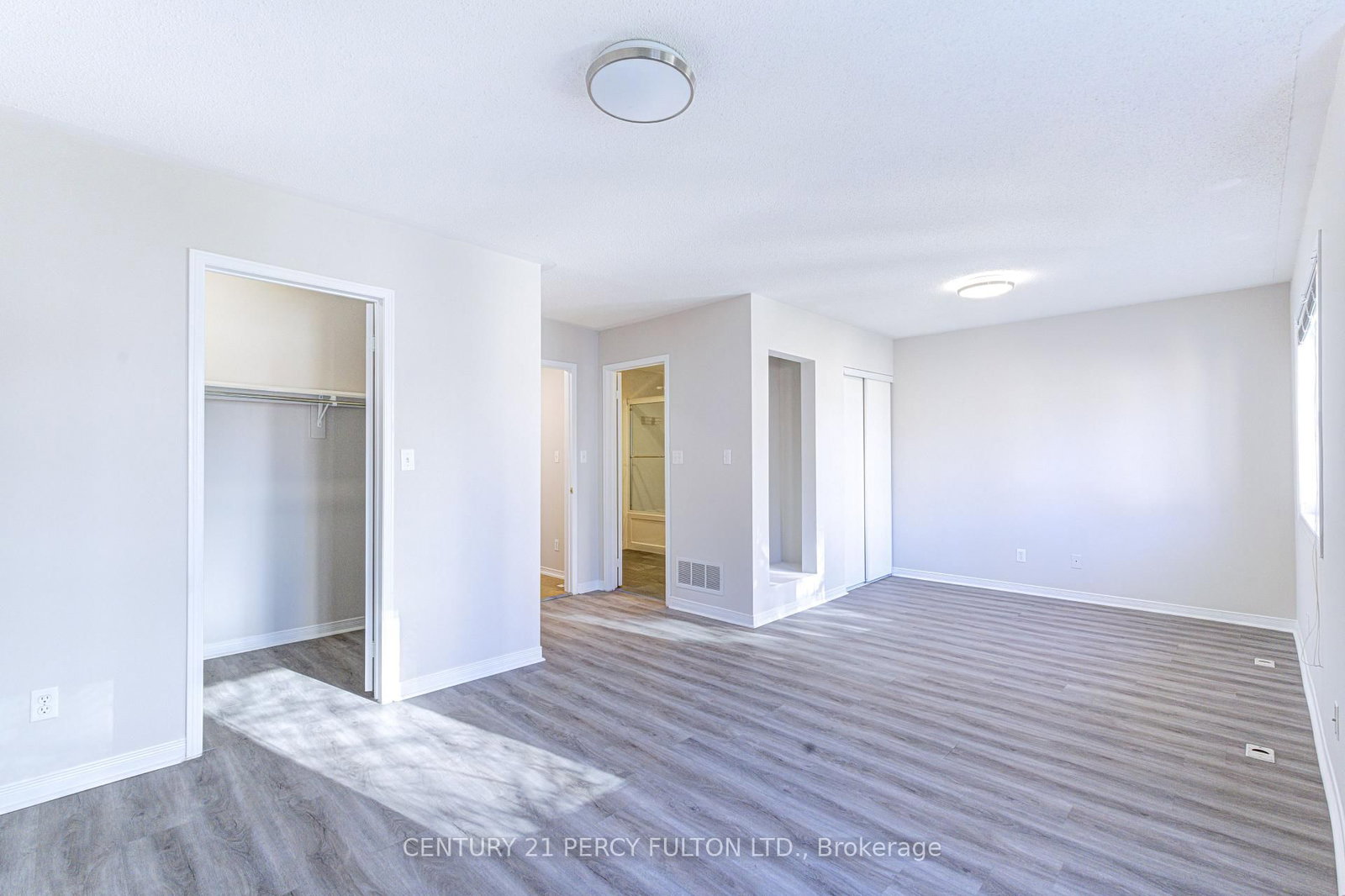 28 Rosebank Drive, Unit 907 - Photo 26