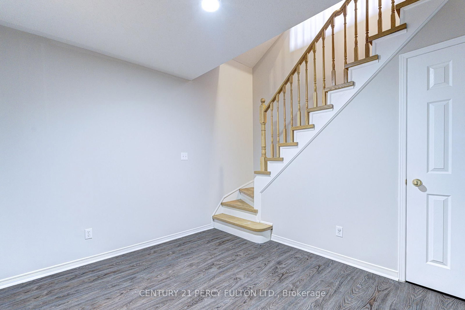 28 Rosebank Drive, Unit 907 - Photo 31