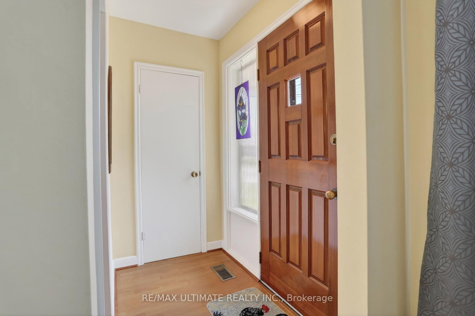 122 Nelson Street - Photo 2