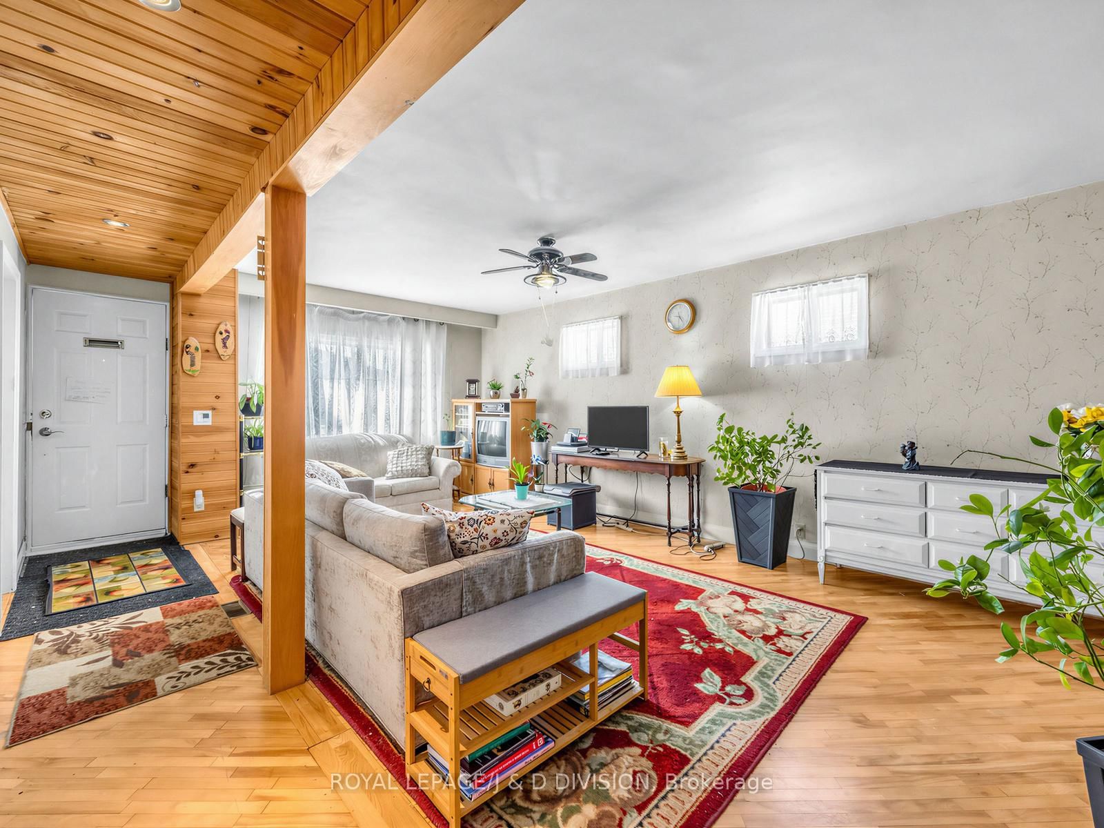 20 Glasgow Avenue - Photo 4