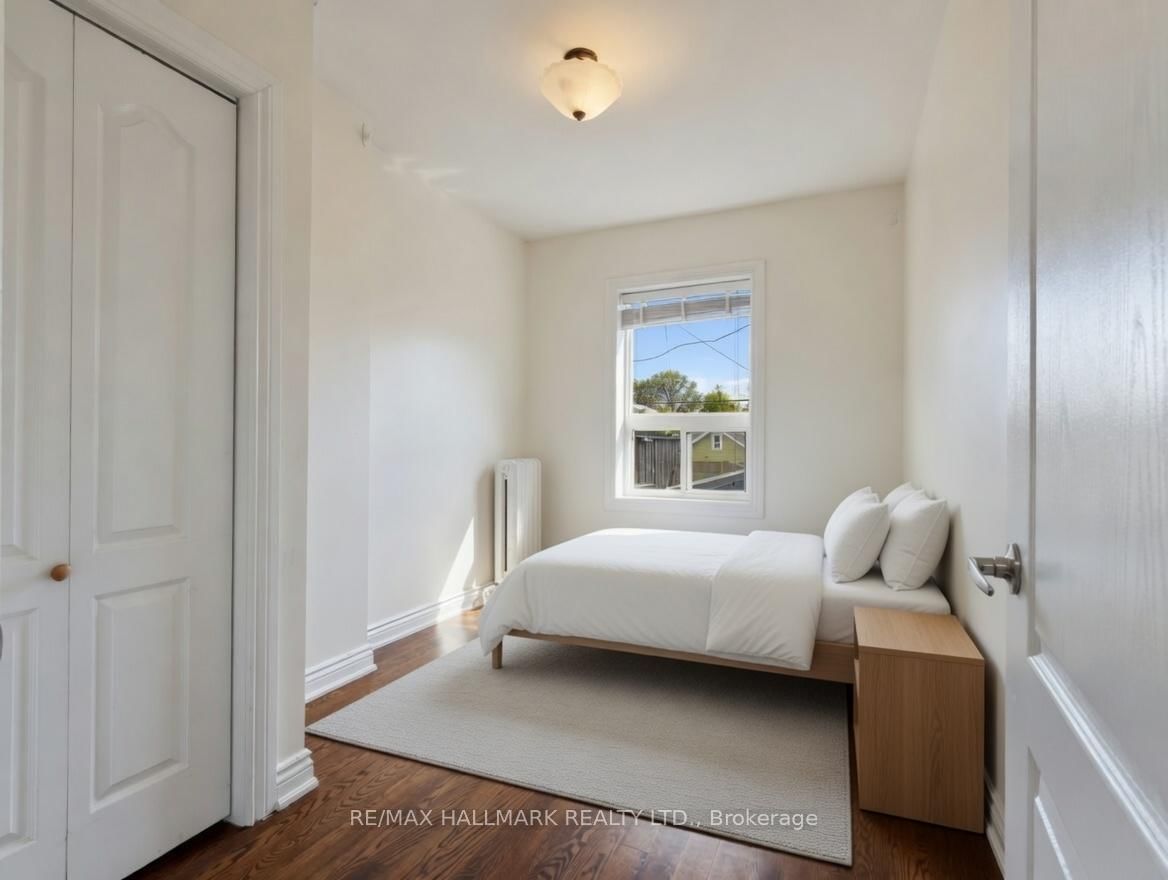 2038 Danforth Avenue, Unit 2 - Photo 5