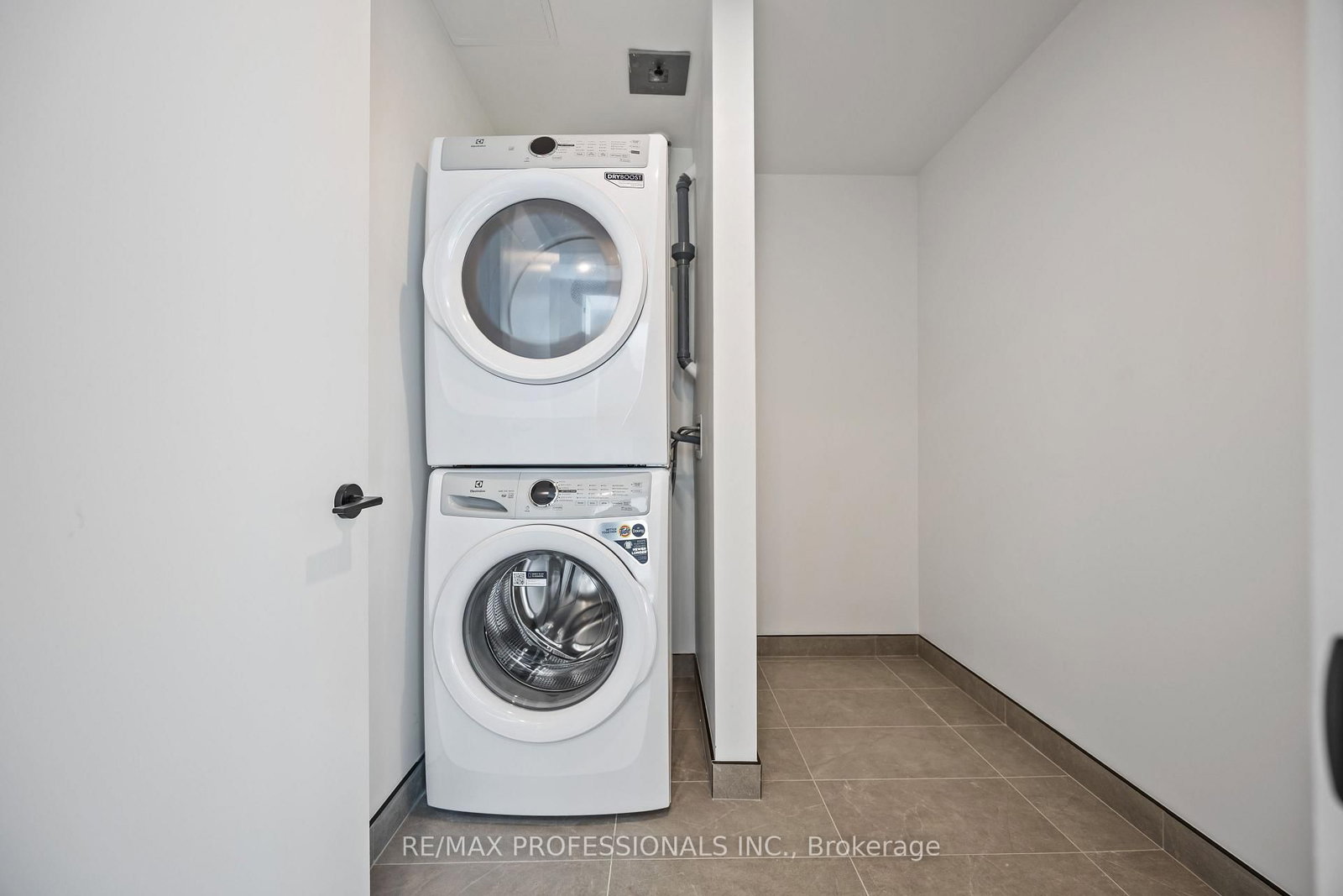 1050 Eastern Avenue • #1203 • Toronto, ON photo 21