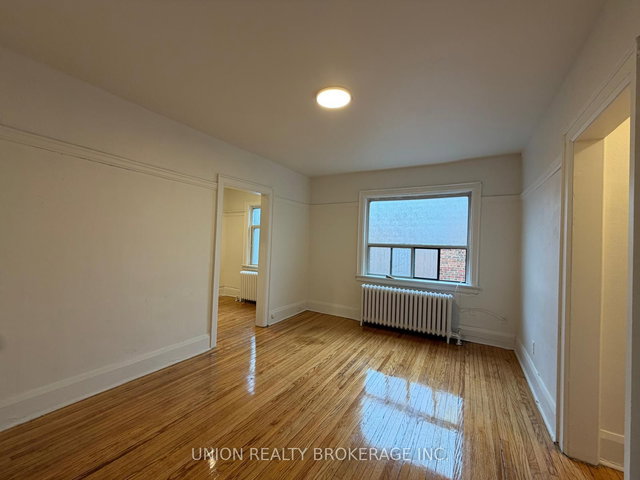 26 - 2451 Queen Street E