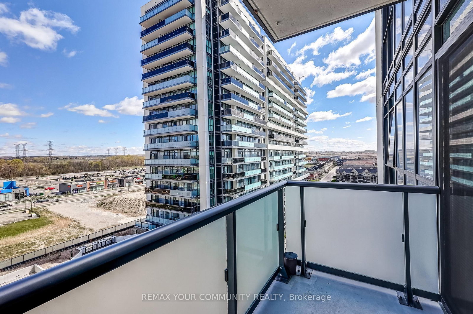 2545 Simcoe Street N, Unit 917 - Photo 15