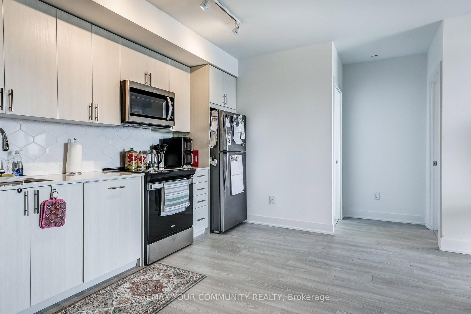 2545 Simcoe Street N, Unit 917 - Photo 6