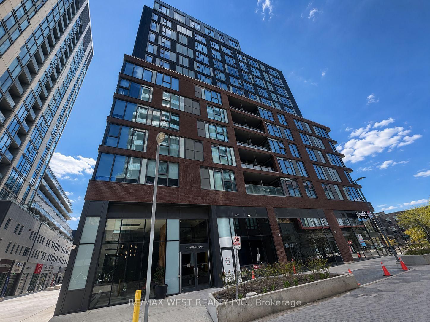 30 Baseball Place, Unit 607