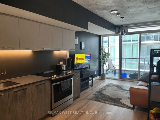 607 - 30 Baseball Place