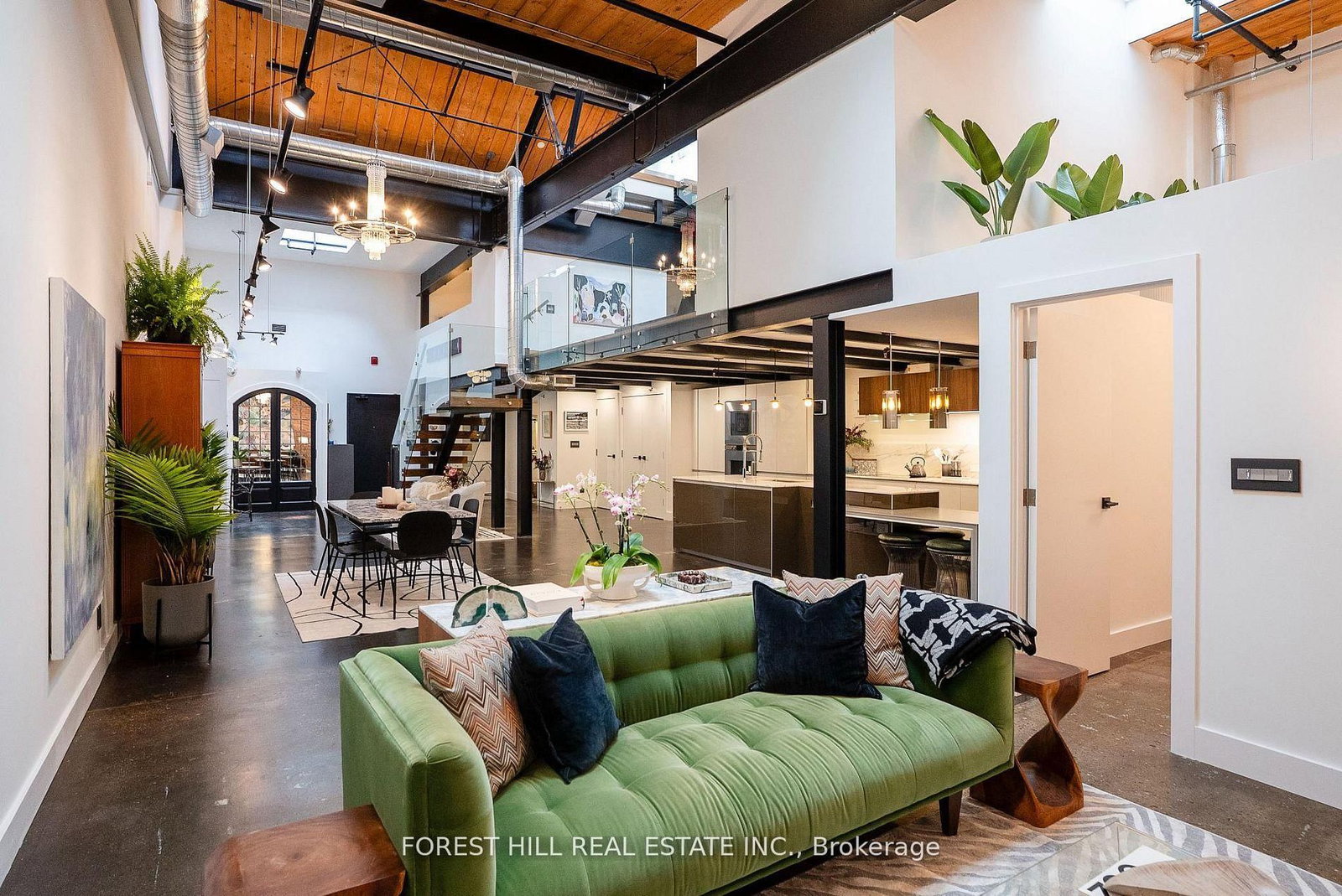 326 Carlaw Avenue, Unit 123