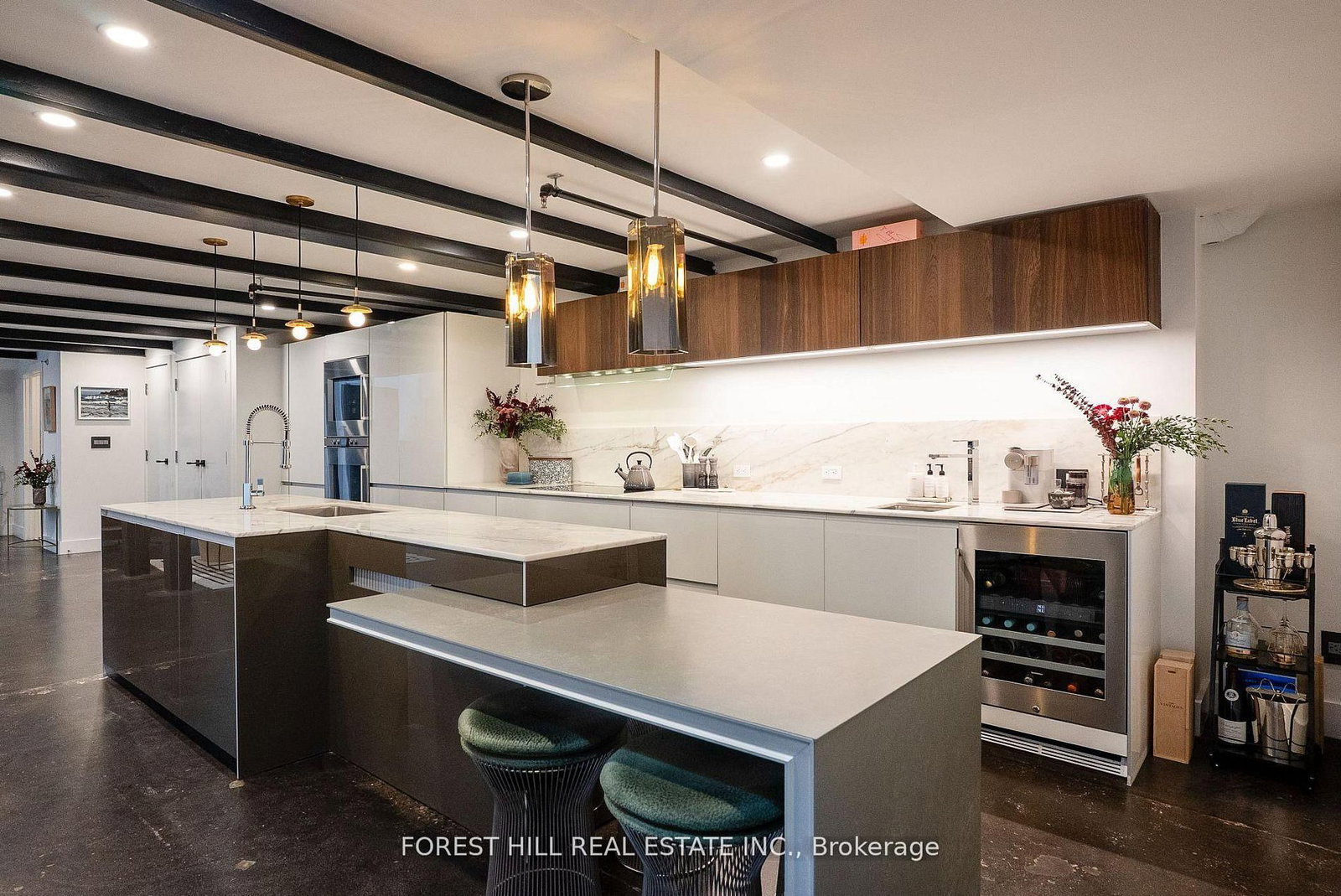 326 Carlaw Avenue, Unit 123 - Photo 7