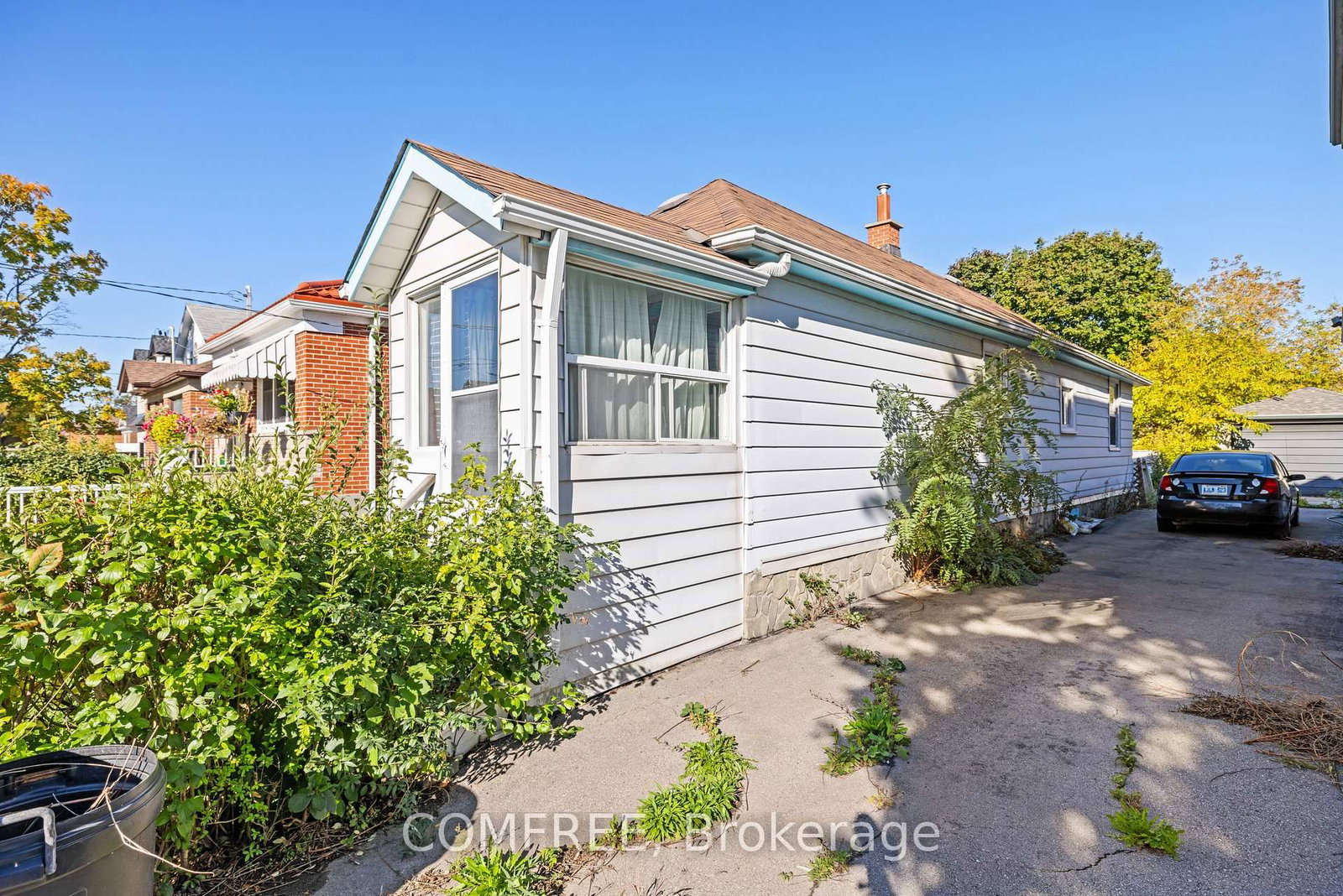 18 Glasgow Avenue - Photo 2