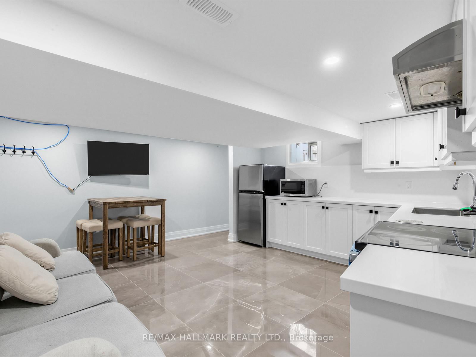 434 Victoria Park Avenue - Photo 15