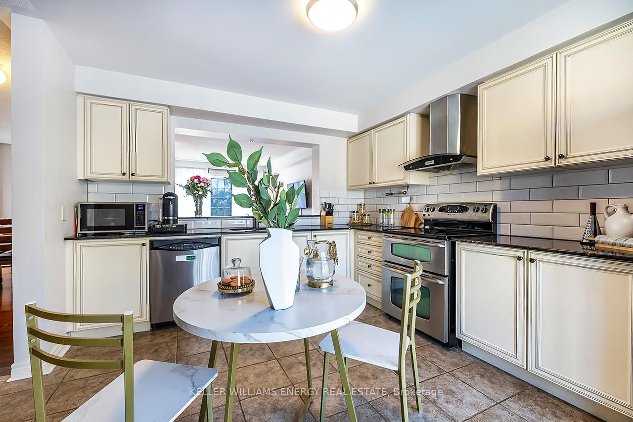 1790 Finch Avenue, Unit 16 - Photo 9