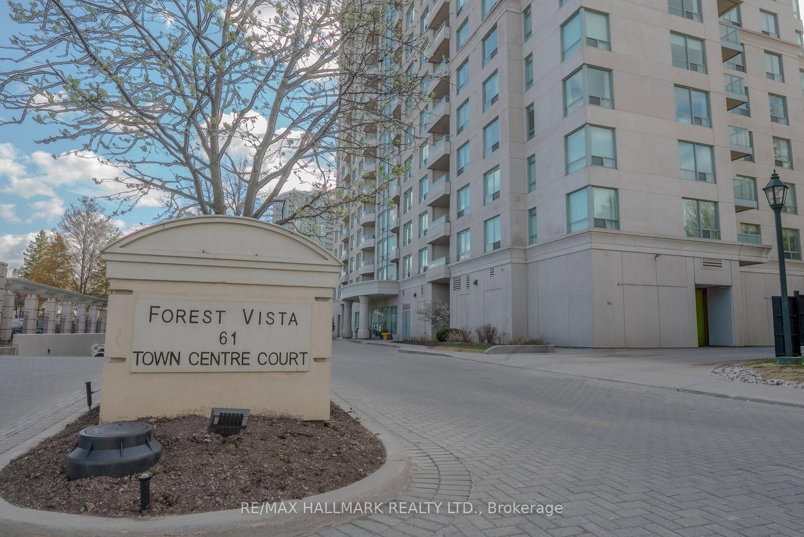 61 Town Centre Court, Unit 1305