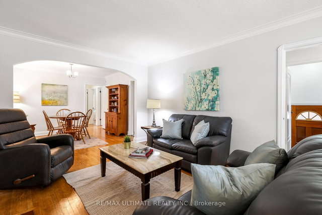 220 Parkview Hill Crescent