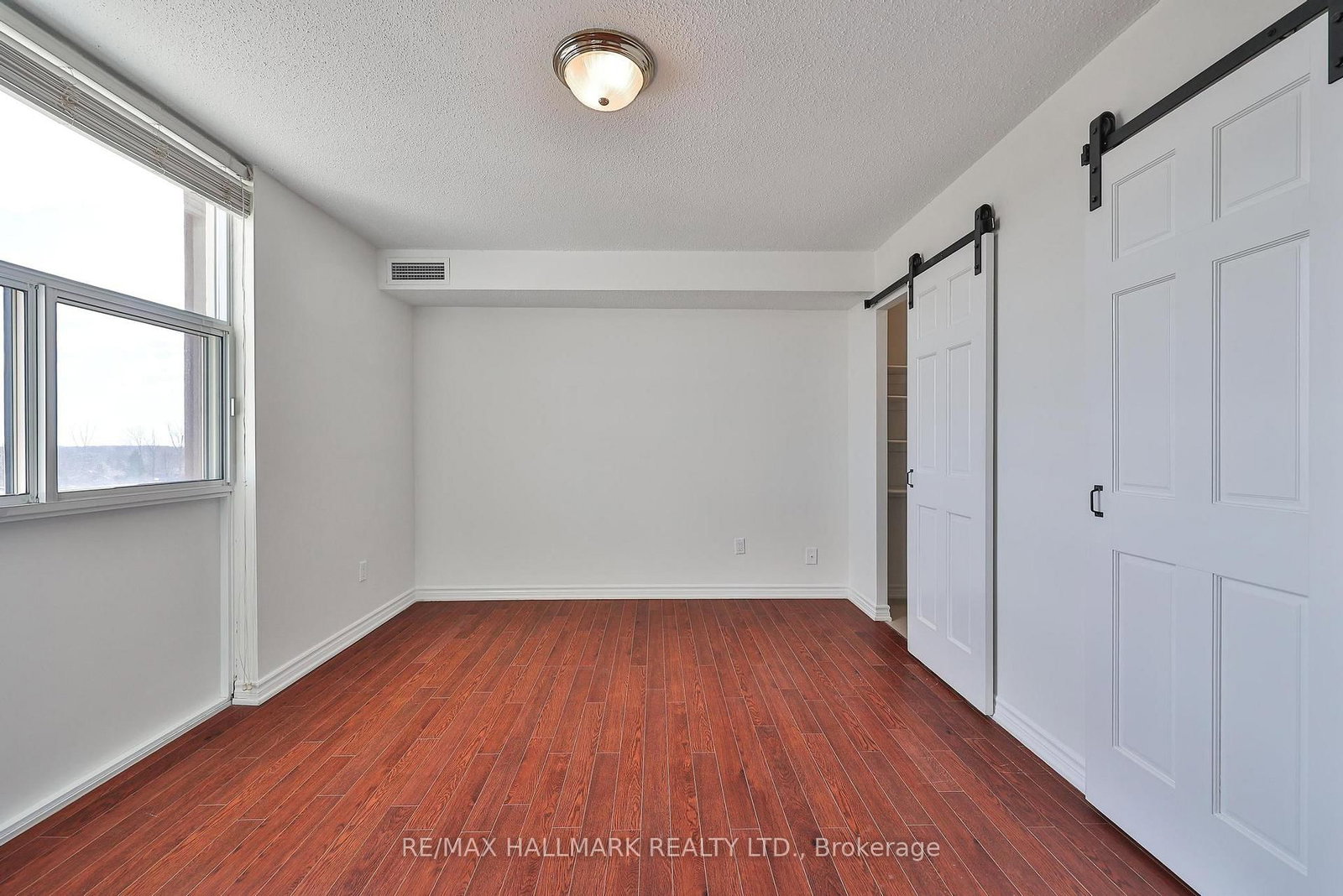 66 Falby Court, Unit 602 - Photo 26
