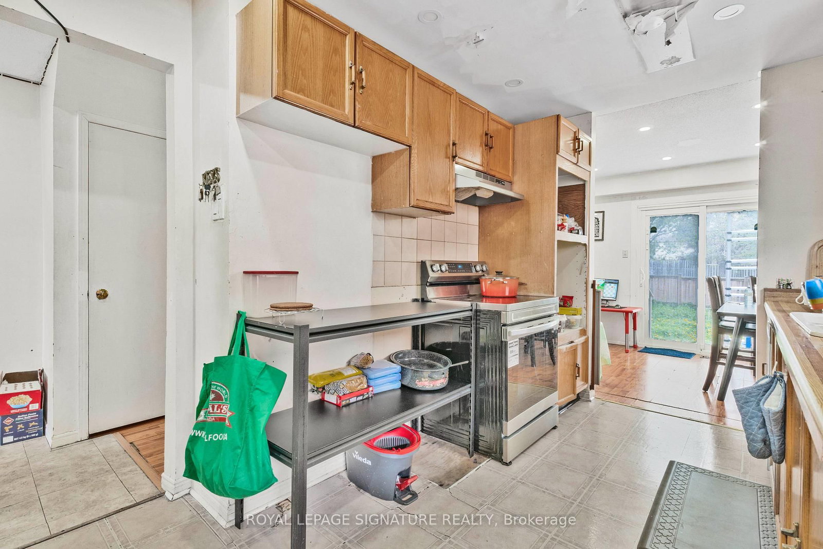 1405 Anton Square - Photo 15