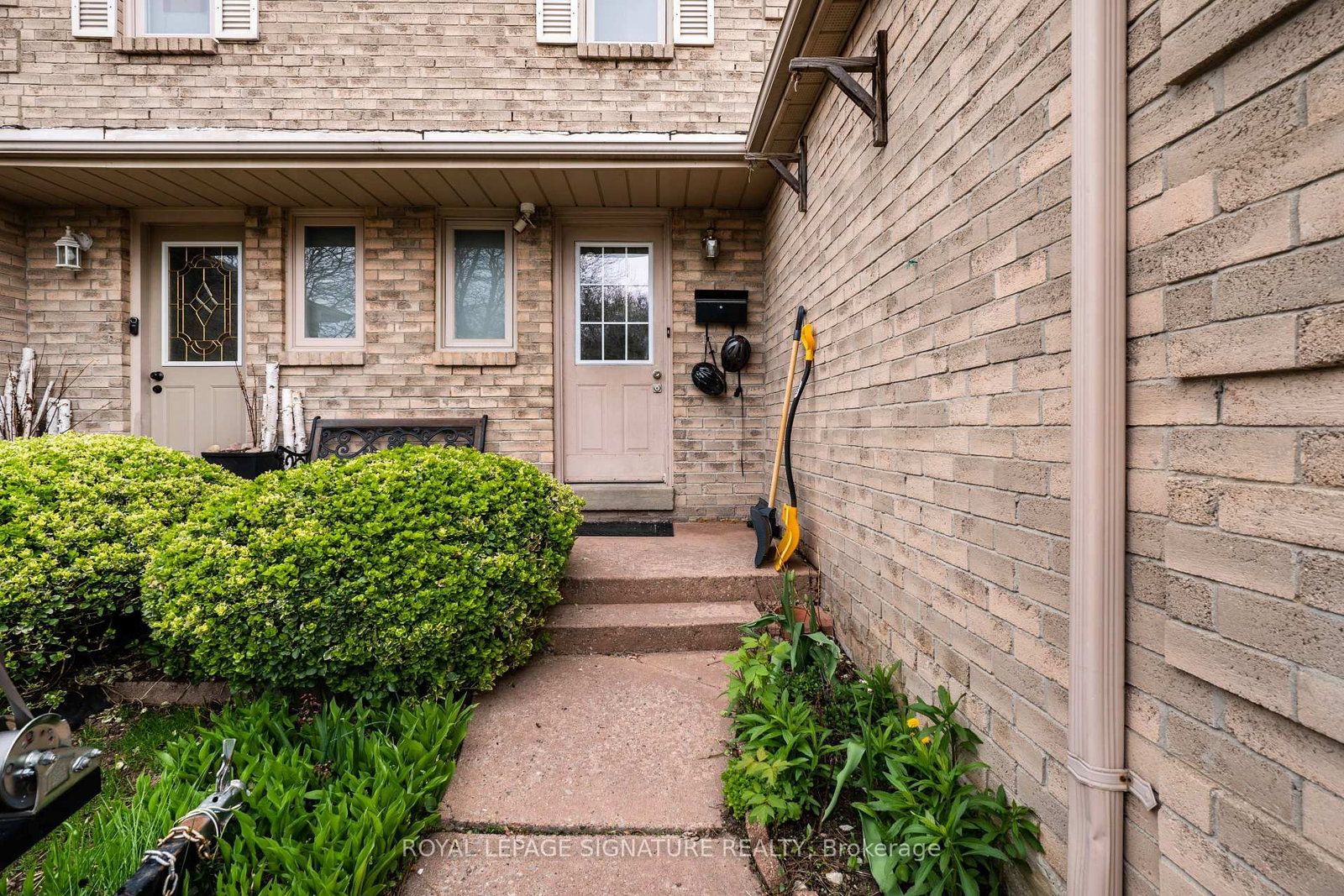 1405 Anton Square - Photo 3