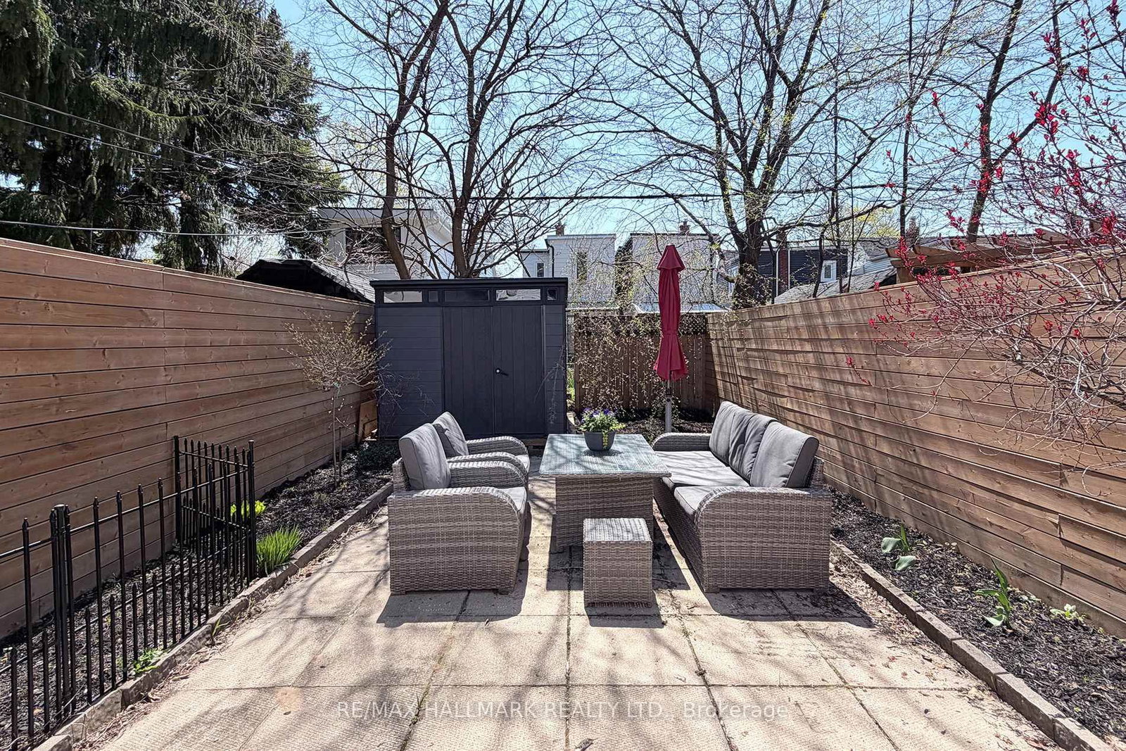 787 Sammon Avenue - Photo 31