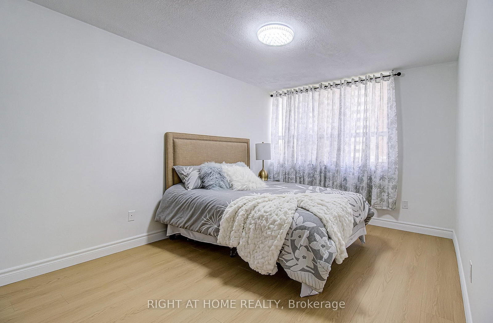 8 Crescent Town Road, Unit 409 - Photo 24