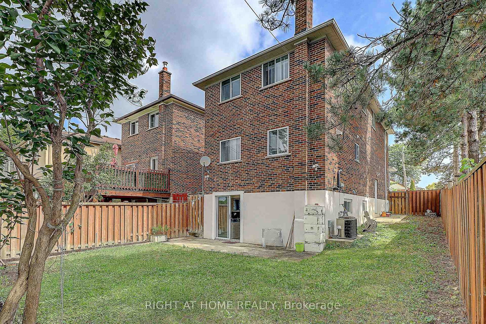 8 Crescent Town Road, Unit 409 - Photo 37