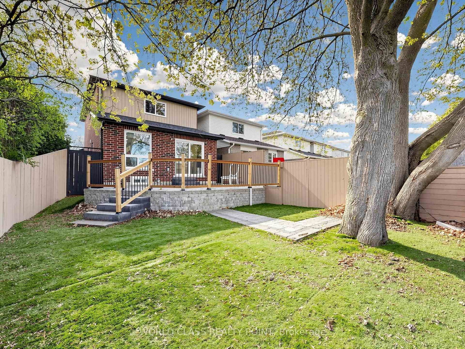1638 Norwill Crescent - Photo 40