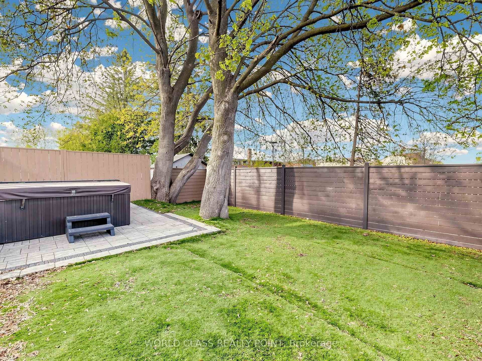 1638 Norwill Crescent - Photo 44