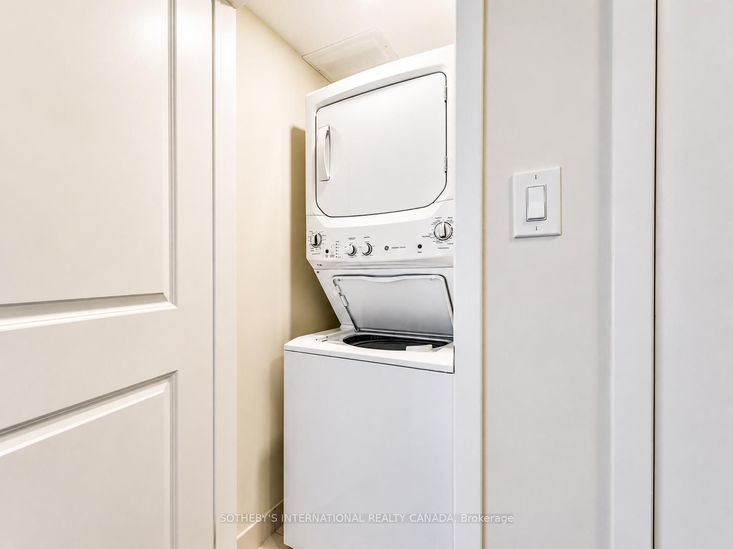 2550 Castlegate Crossing • #419 • Pickering, ON photo 28