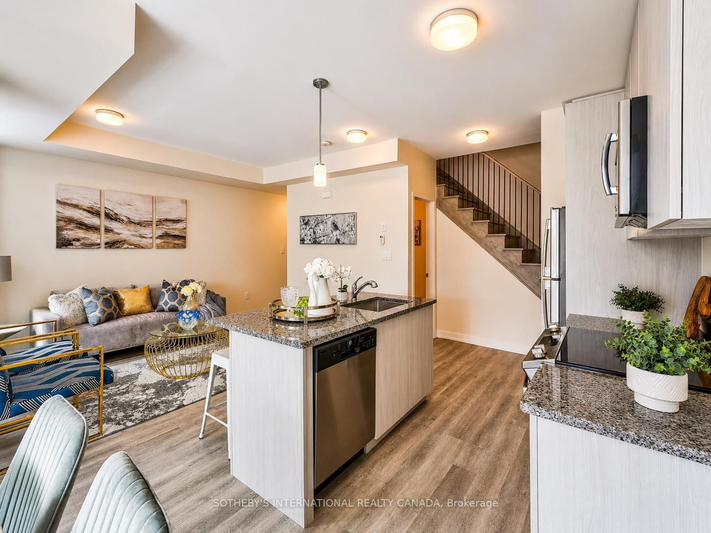 2550 Castlegate Crossing • #419 • Pickering, ON photo 6