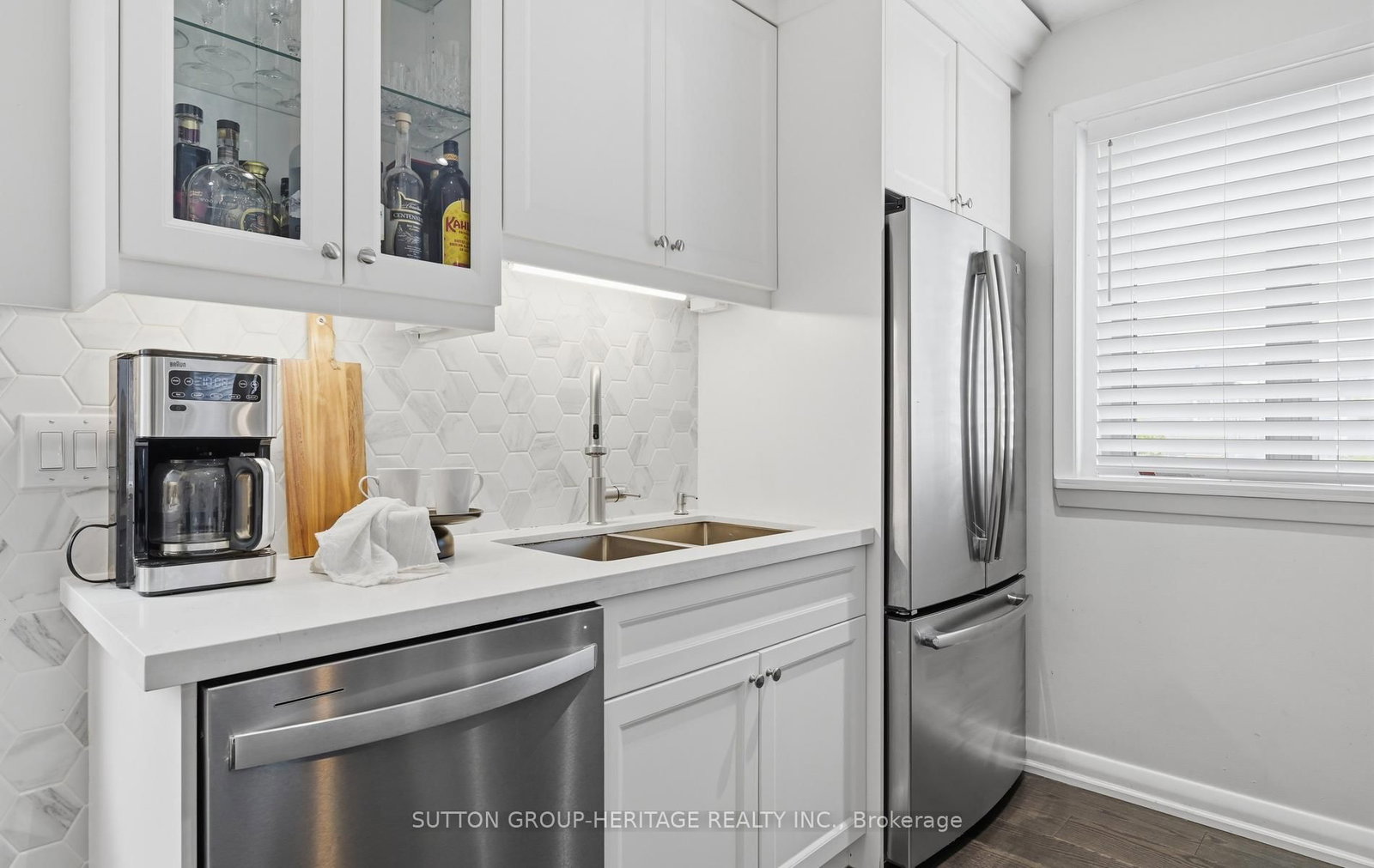 919 Bayview Avenue - Photo 10