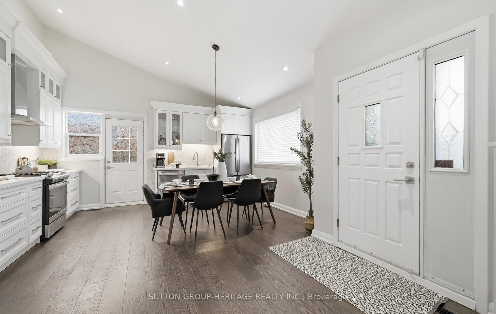 919 Bayview Avenue - Photo 6