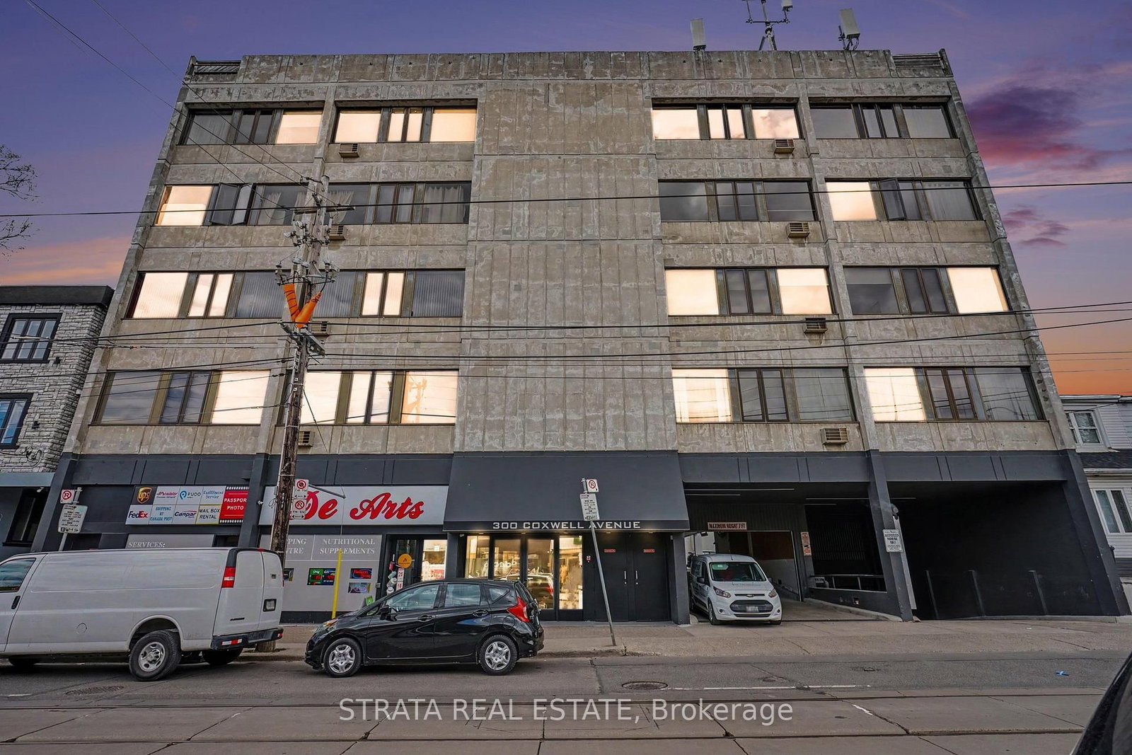 300 Coxwell Avenue, Unit 406 - Photo 24