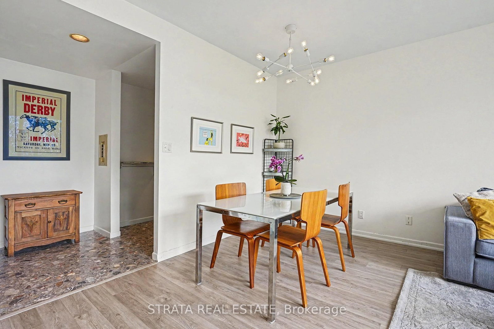 300 Coxwell Avenue, Unit 406 - Photo 5