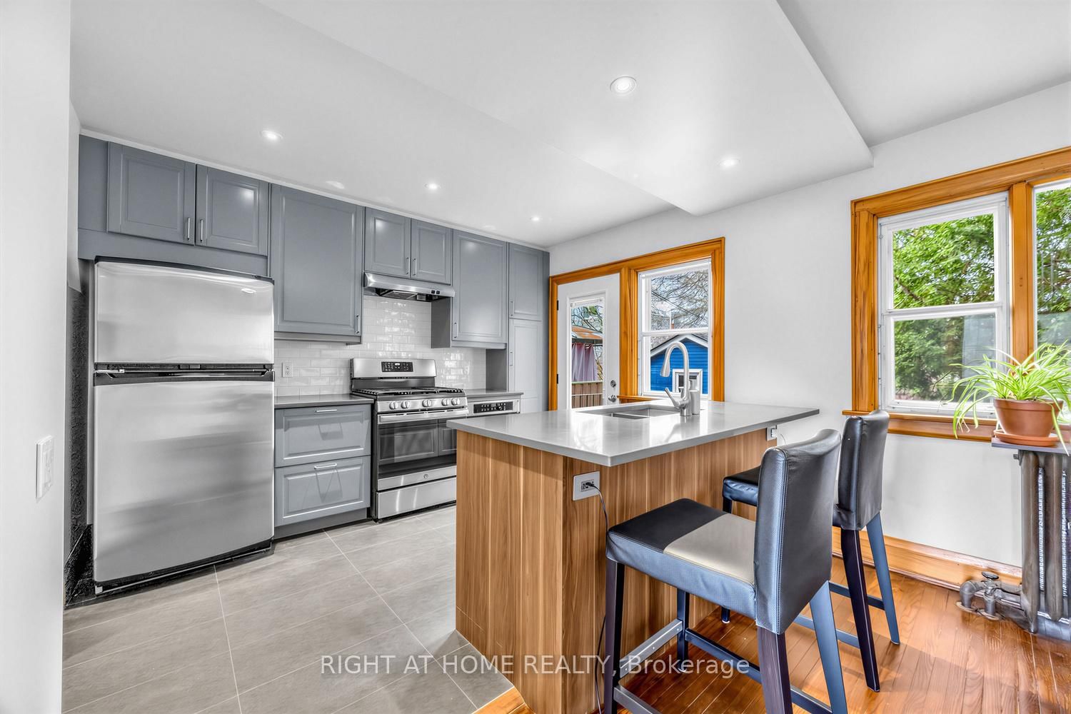 26 Maryland Boulevard - Photo 12
