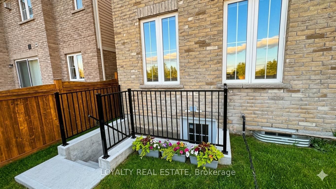 5 Southam Street - Photo 32