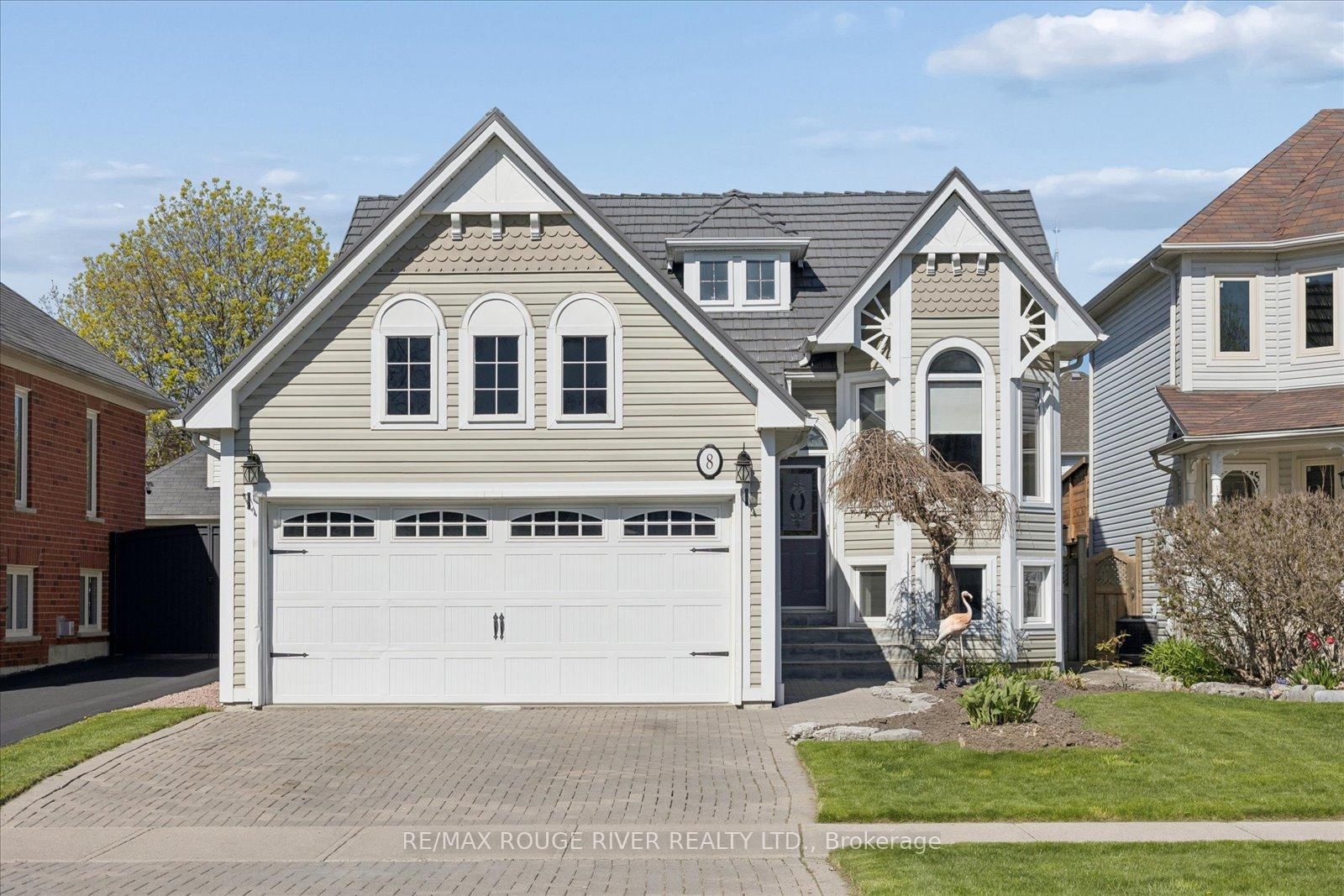 8 Rosemarie Crescent