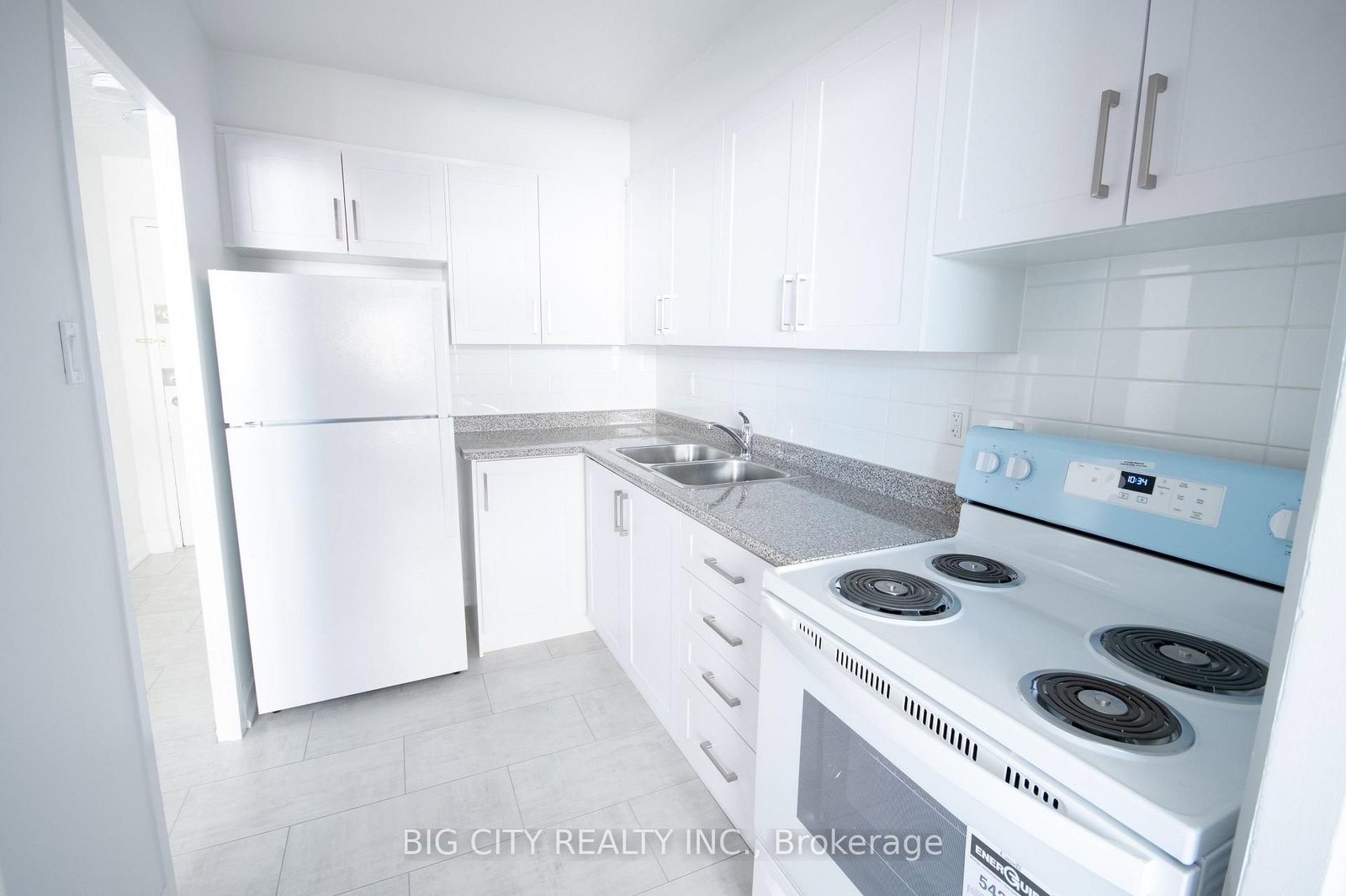 1000 Broadview Avenue, Unit 205 - Photo 3